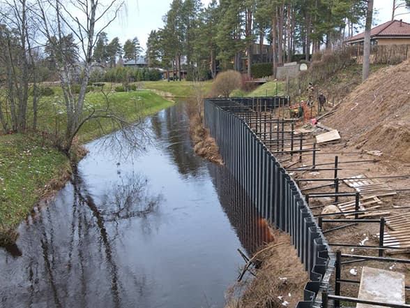 Курортный район, р.Сестра, Укрепление берега для подъёма участка